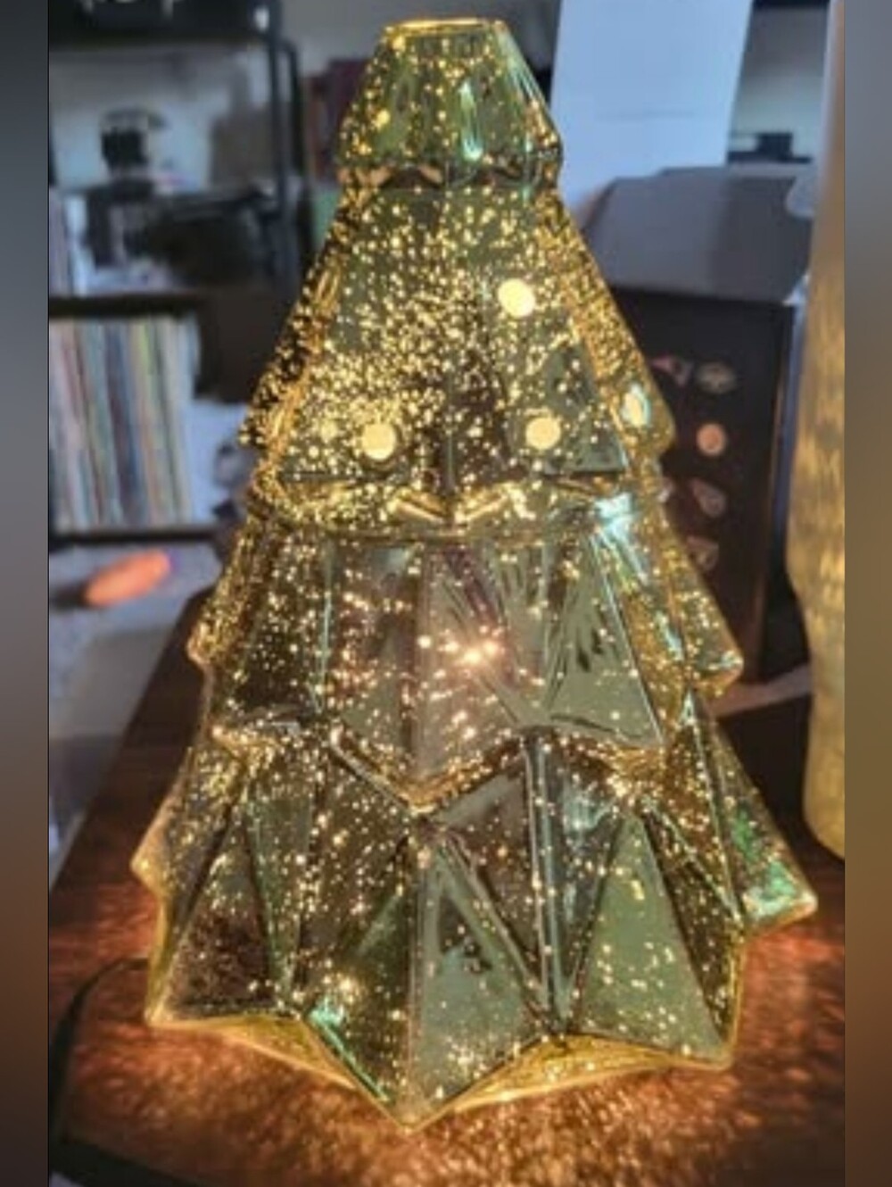 Scentsy -Light Up The Season- Glass Christmas Tree Wax Warmer